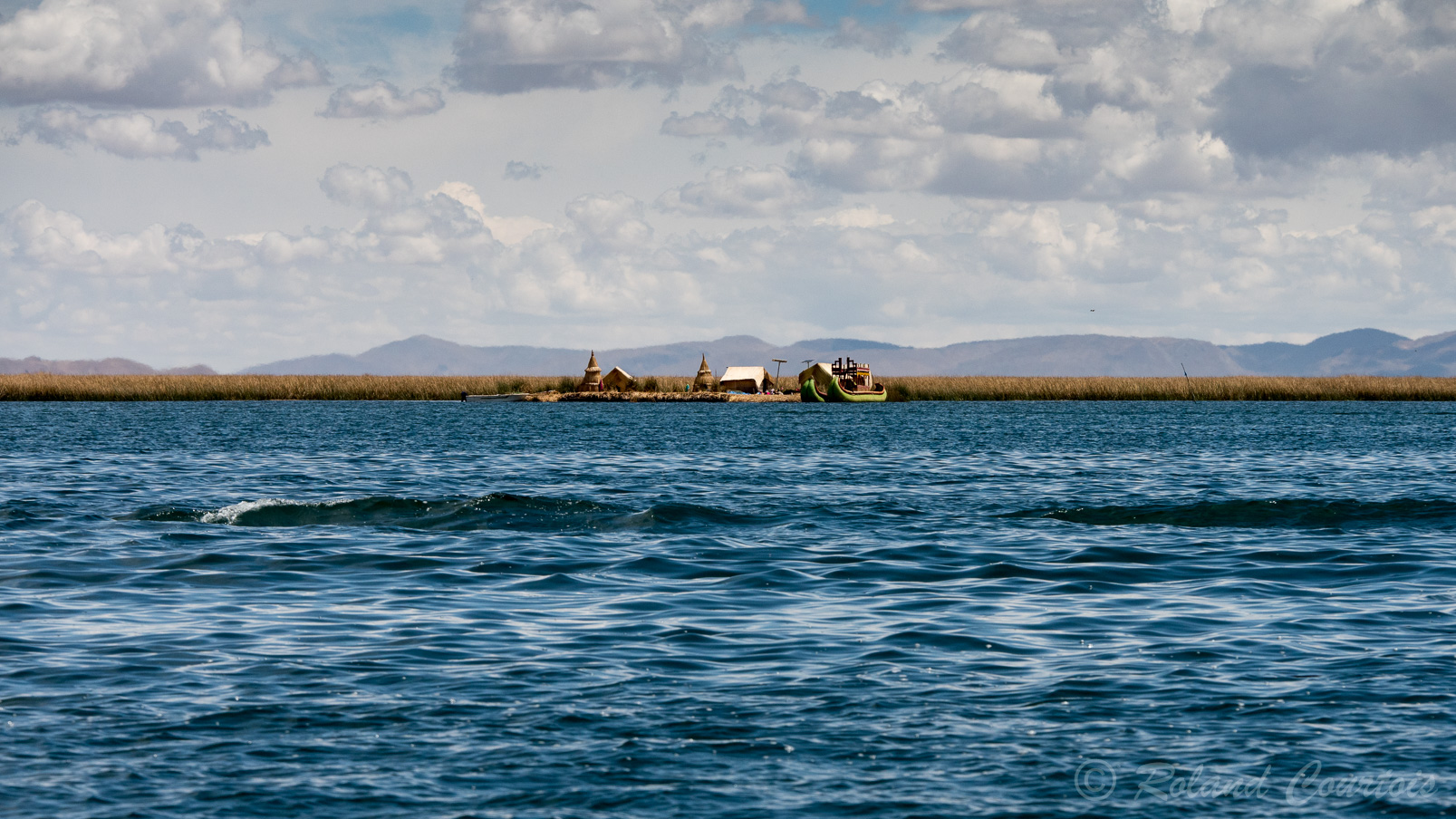 Véritable paradis zoologique, le lac Titicaca est aussi, avec sa superficie de 8 562 km², le lac navigable le plus haut du monde.