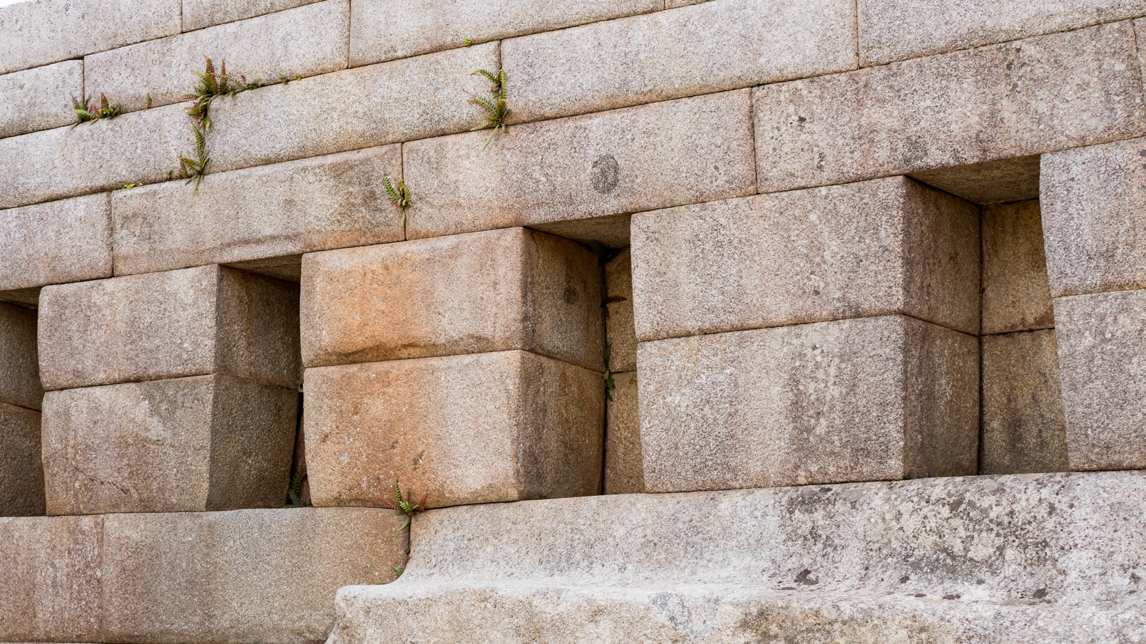 Machu Pichu, La Place Sacrée futu un espace où des cérémonies spéciales étaient réalisées