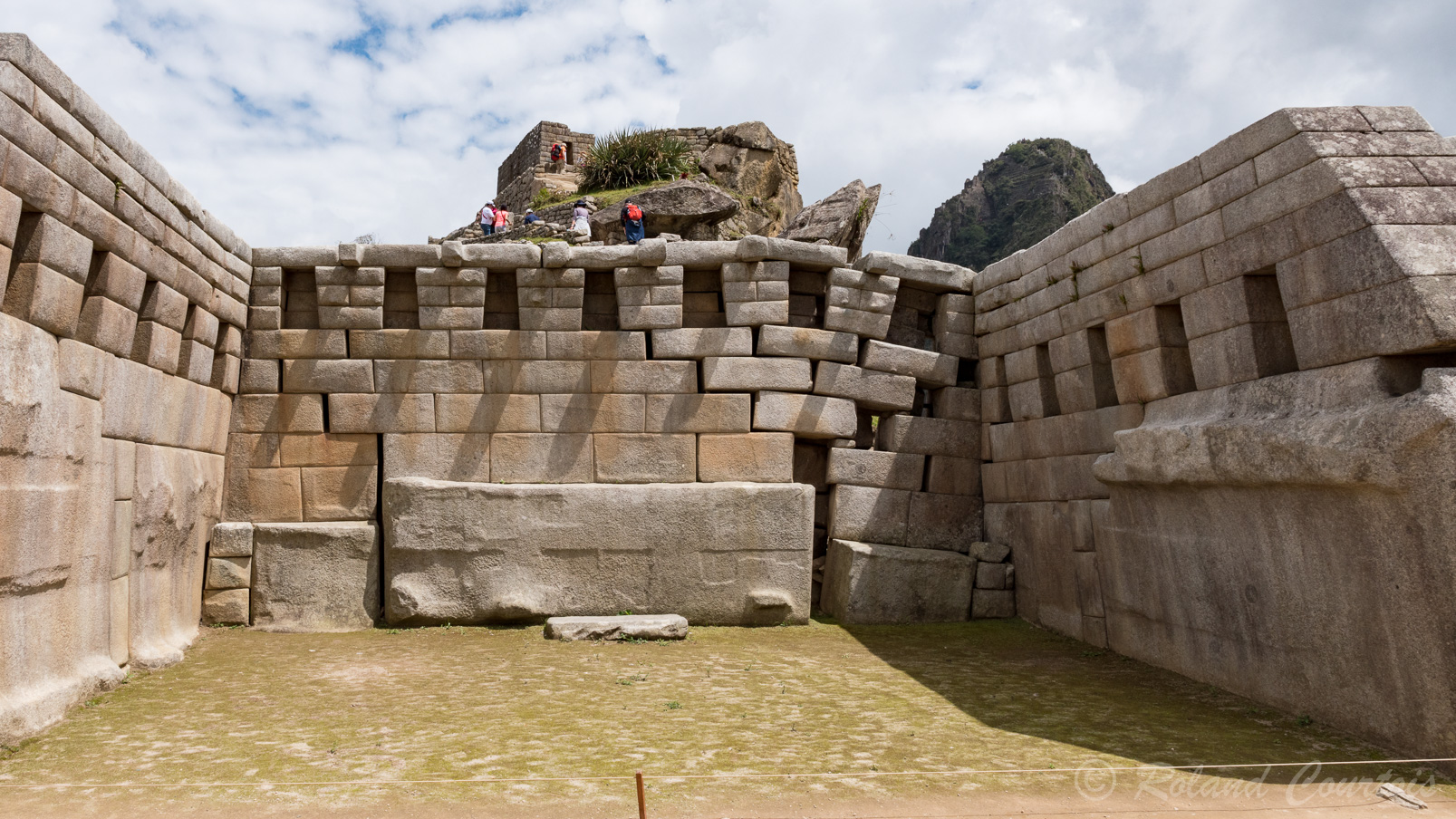 Machu Pichu, La Place Sacrée fut un espace où des cérémonies spéciales étaient réalisées.