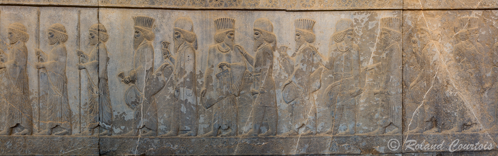 Persepolis: Frise des immortels. Discussion dans les rangs !