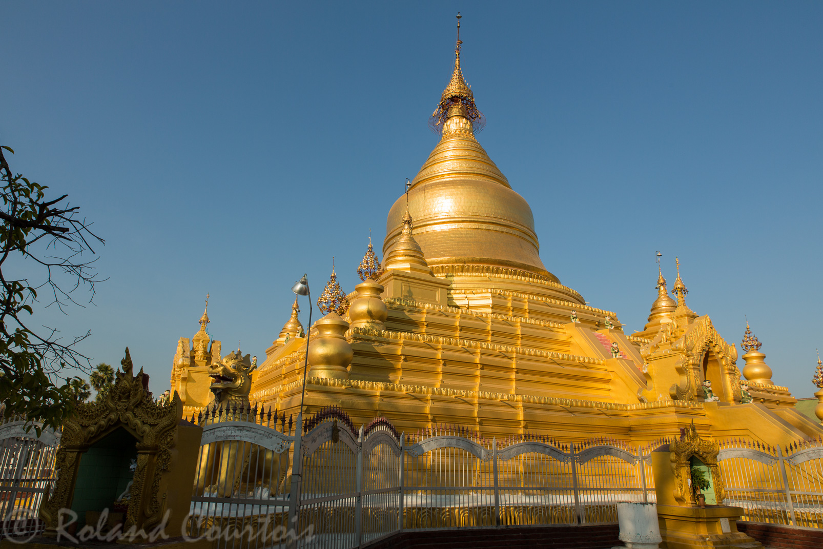 La pagode Kuthodaw .