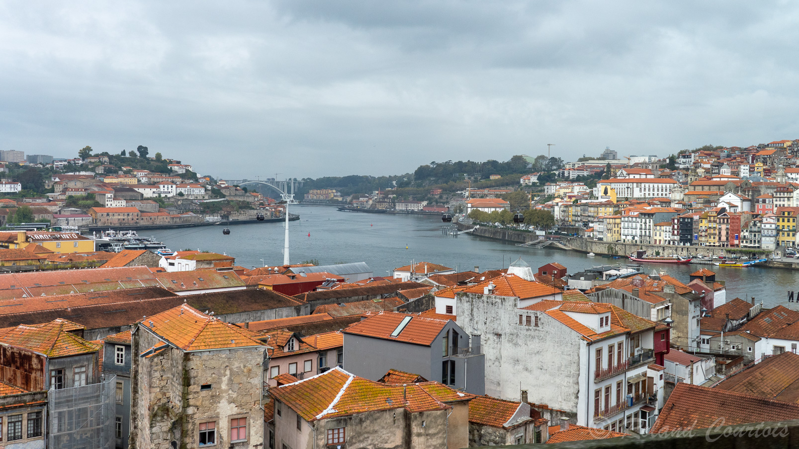 Vues de la vielle ville de Porto depuis les toits de Taylor's.